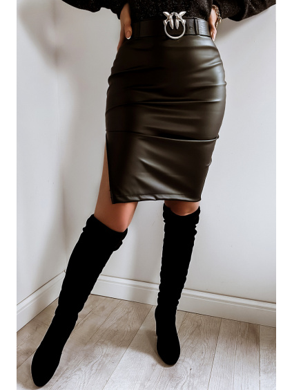 Dámska sexy koženková čierna sukňa s rozparkom KS677C